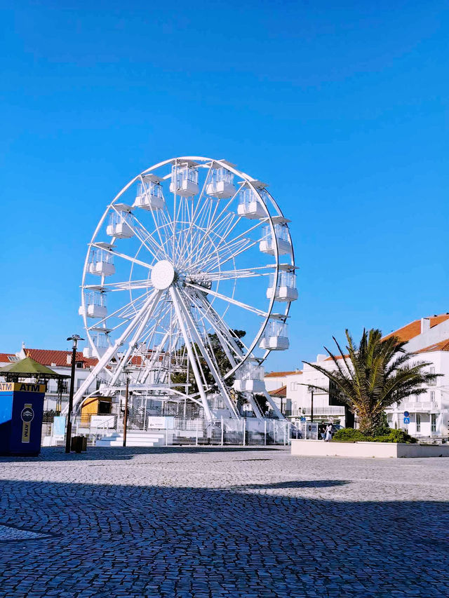 🚗 Ride-Sharing Travel in Nazaré: Surf, Views & No-Car Vibes 🏄‍♂️🌅🚕
