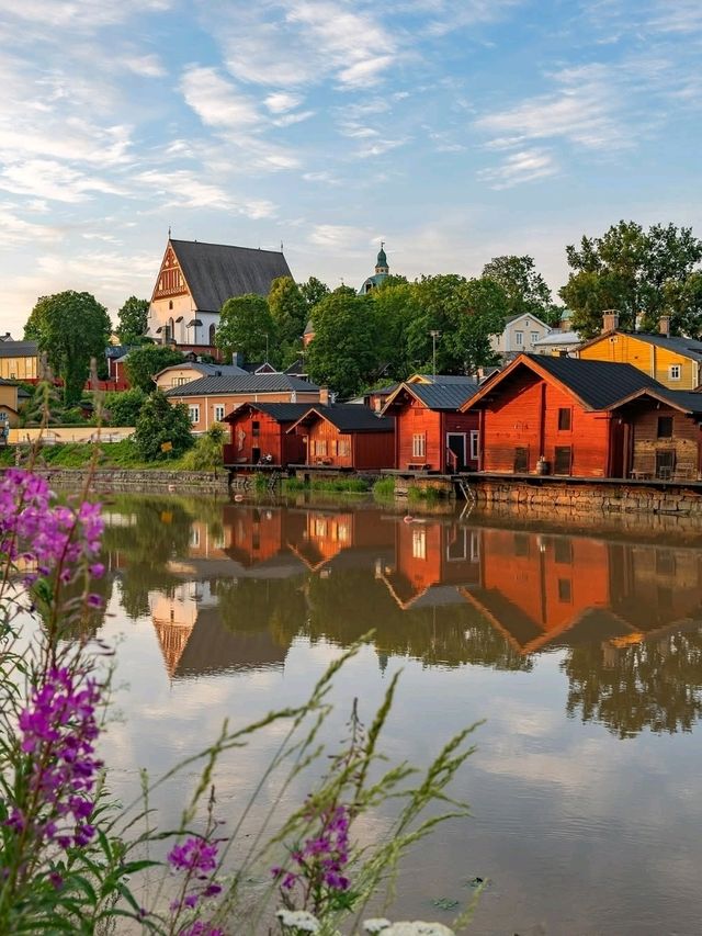 🏘️❄️ “Timeless Charm: My Stroll Through Old Porvoo” ✨🇫🇮