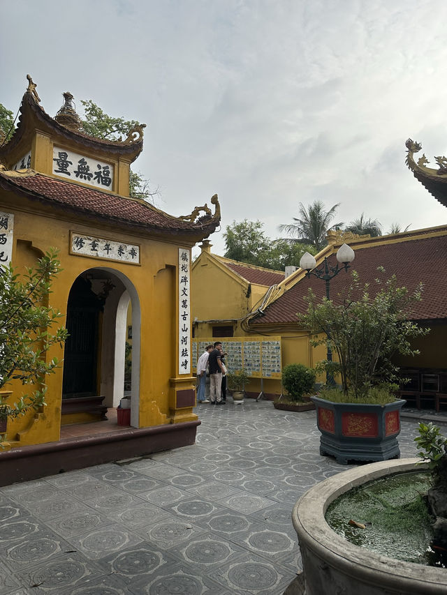 🌆 Ho Chi Minh City: A Vibrant Blend of History, Culture, and Energy 🇻🇳