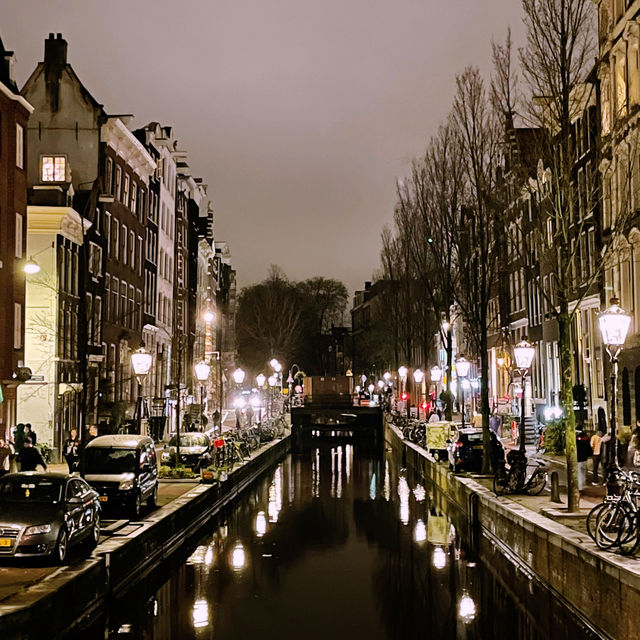 Amsterdam on a Budget: Canals, Culture & Hidden Corners
