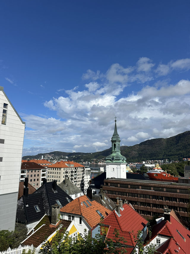 🌄 Bergen: Norway’s Gateway to Fjords