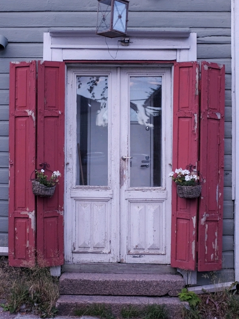 ✨Porvoo: Finland’s Fairytale Riverside Old Town 🏘️🌲