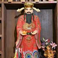 Beautiful Buddha Figures in the Taoist Temple – Yushan 🪷🙏✨