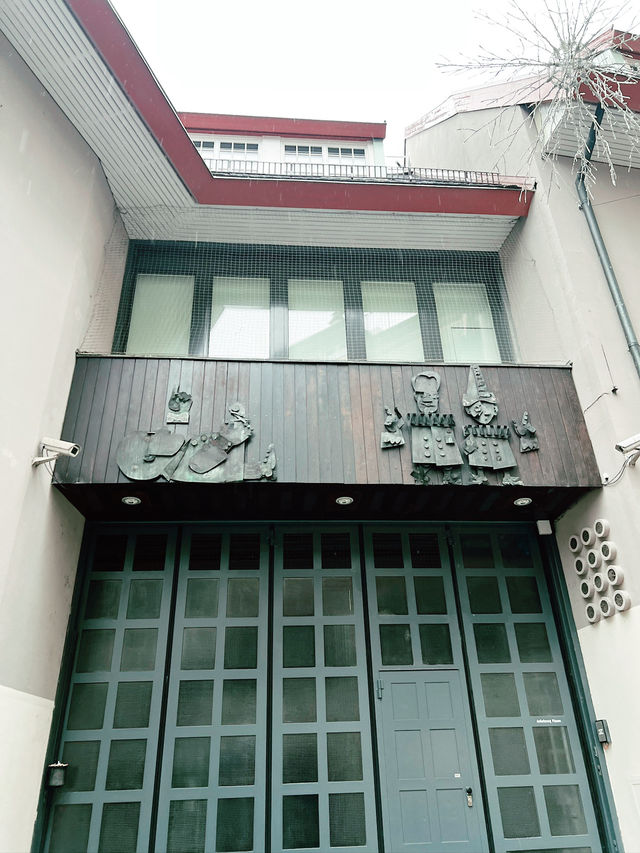 A Magical Night at Weihnachtsmarkt Münsterplatz, Basel 🇨🇭 A Magical Night at Weihnachtsmarkt Münsterplatz, Basel 🇨🇭