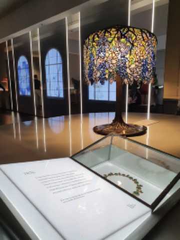 ✨ Saatchi Gallery – A Journey Through Modern Creativity 🎨✨