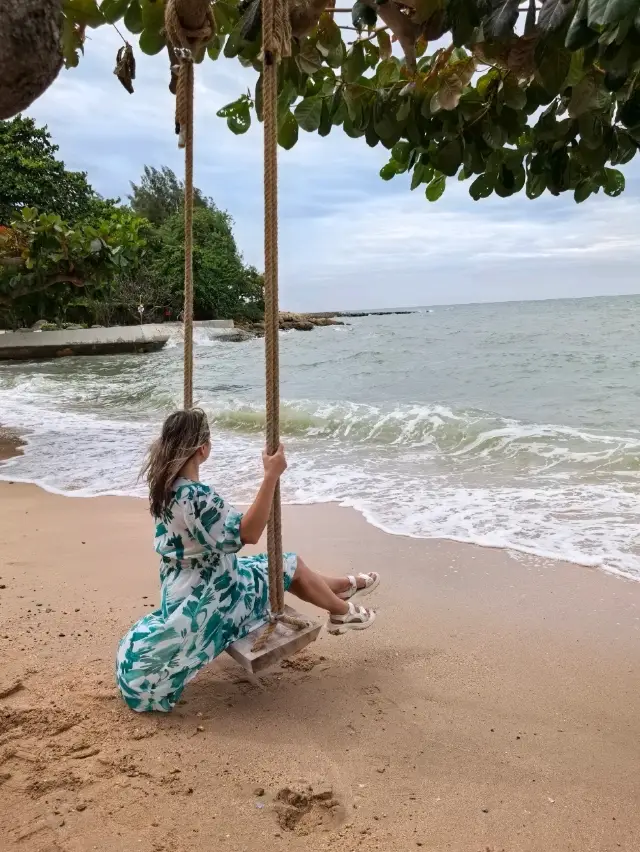 The Sanctuary of Truth and a secret beach in Pattaya