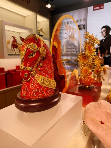 安物の磁石は忘れよう：中国の高級液体金属カルトを発見した | Trip