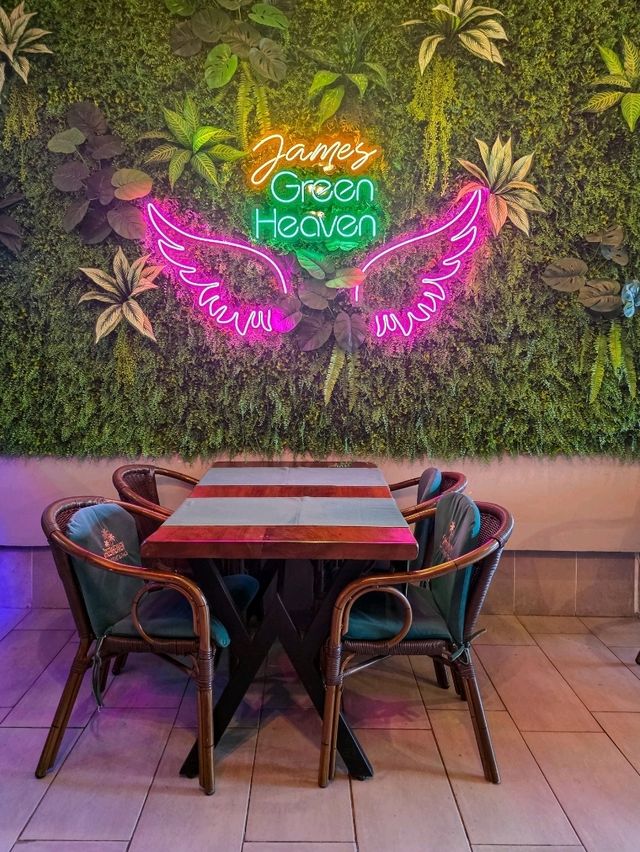 🍽️ Green Heaven – A Restaurant, Sports Bar, and the Perfect Place to Spend the Evening