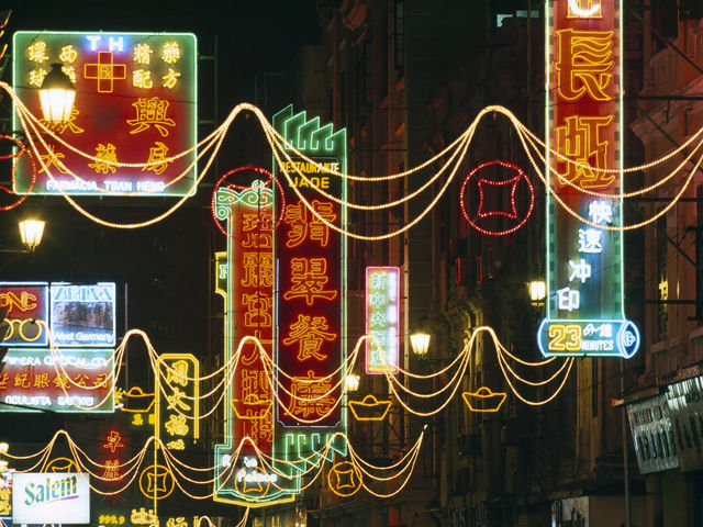 Enchanting Macau Odyssey: East Meets West Magic! 🏰🌐