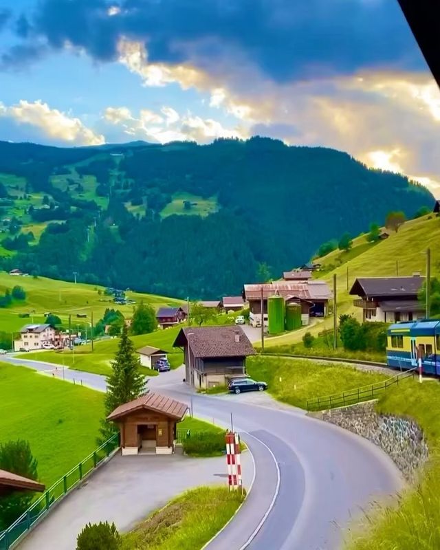 Berner Oberland Beauty Unveiling the Charms of 3 Swiss Villages! 🏞️