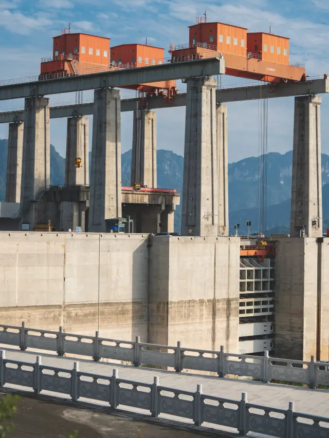 Travel Guide to the Three Gorges Dam| Show your parents the national treasure