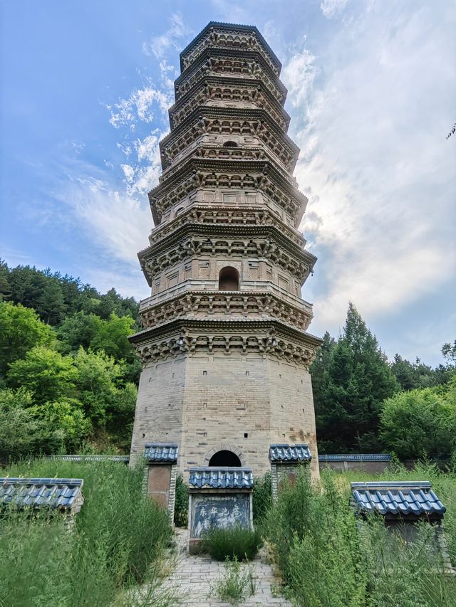 甘肅華池東華池塔