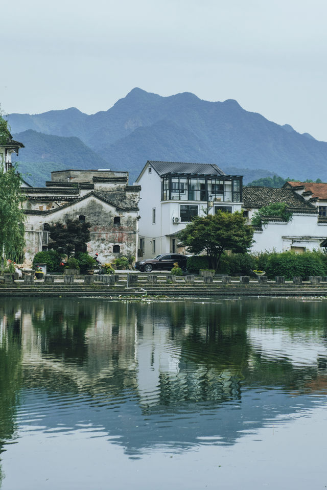 "Visit the secluded ancient villages in Jiangnan"