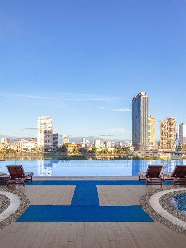 🌟 Da Nang Delights: Luxe Stays at Melia Vinpearl 🌉