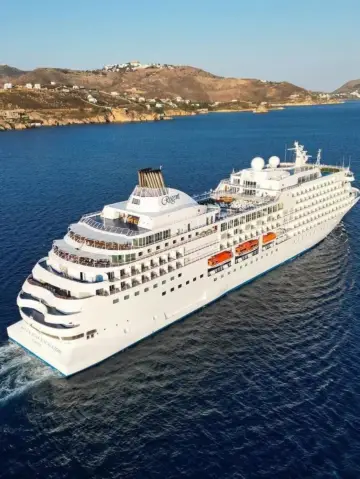 Beijing Departure: 15-Day Exploration of 7 Countries and 12 Cities in Europe.