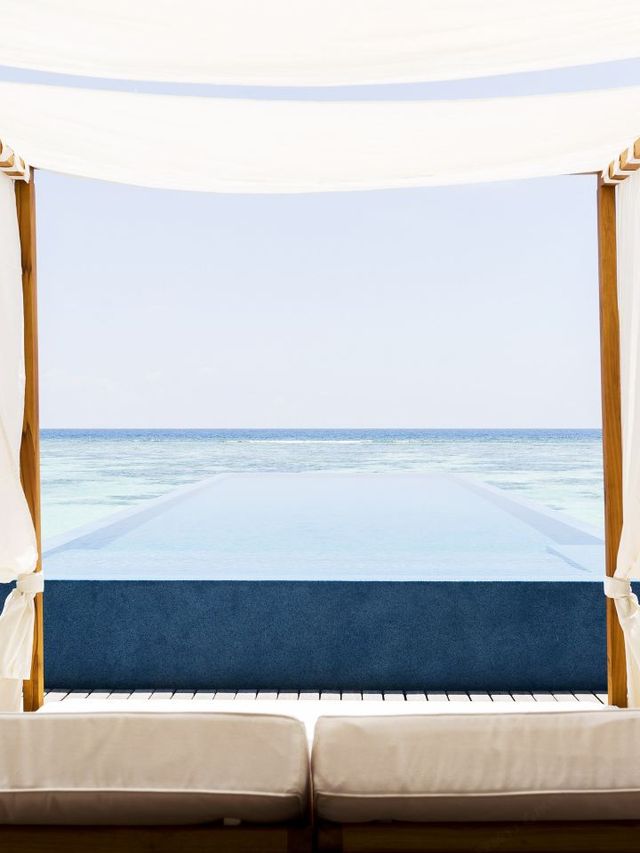 Maldives Magic: Lux* South Ari Atoll's Exotic Retreat 🏝️✨