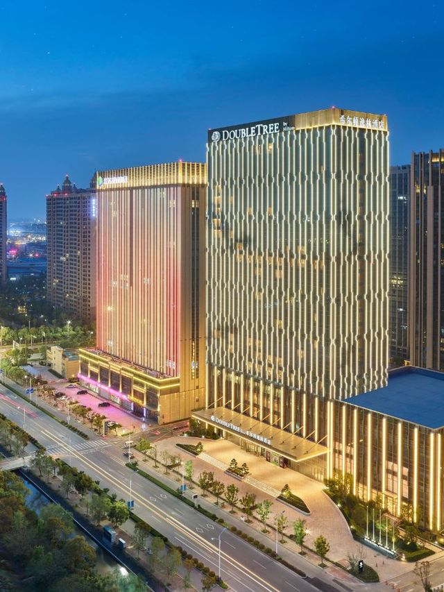 🌟 Qidong's Hospitality Gem: DoubleTree by Hilton 🌟