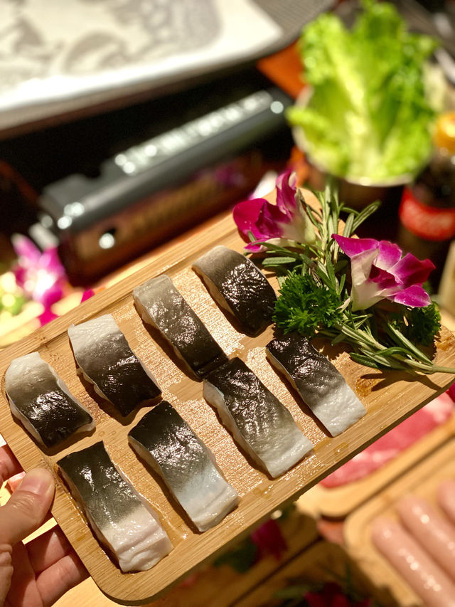 人均100+任食燒肉、榴槤、鰻魚