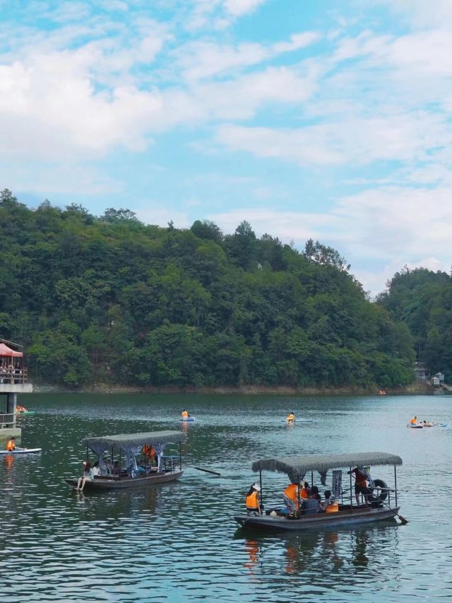 反向旅遊太爽了，免門票！一座隱秘的山水古村！花60元玩到爽！