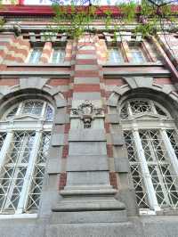 北京天安門東側東交民巷，百年舊使館，多樣建築風，最長胡同。