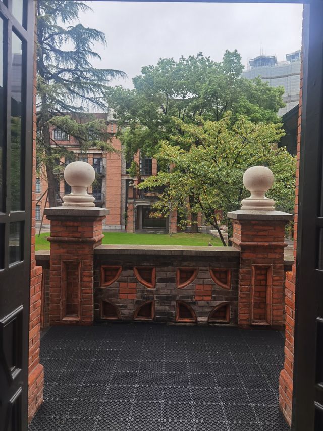 德萊蒙德老字號品牌館。