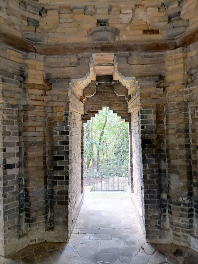 金華市浦江塔山公園丨龍德寺塔丨千年古塔。