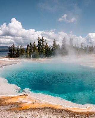 Wyoming, USA: Experience Your Yellowstone Adventure