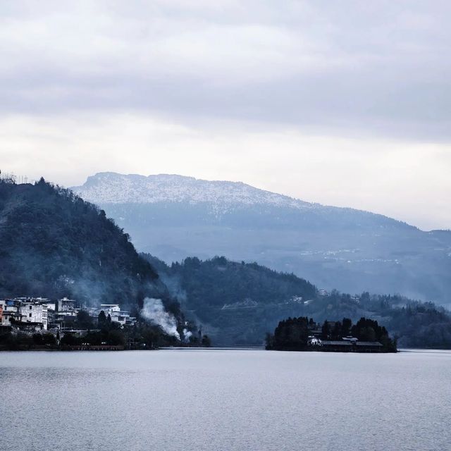 雷波馬湖風景區歡迎大家來玩