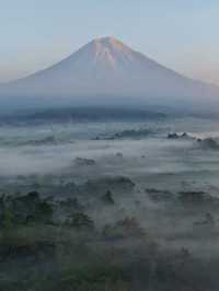 泗水｜【探秘塞梅魯火山】 這裡是大自然的心跳！
