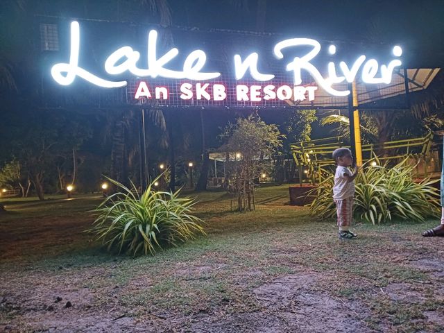 We stayed in Lake N River Resort Munroe Island one day