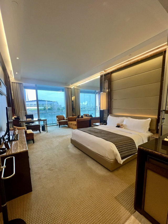 新加坡富麗敦海灣酒店——奢華與城市風光的完美結合