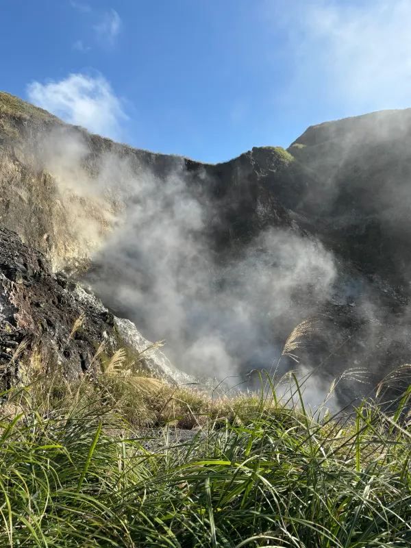 在陽明山感受心無外物的旅行：從擎天崗到小油坑