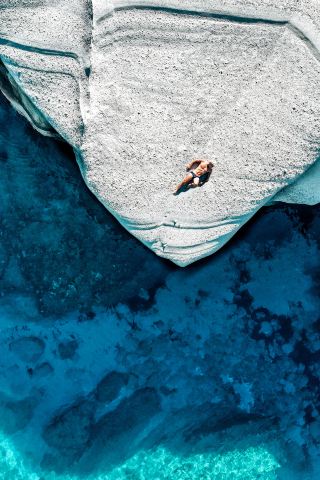 Greece: The White Sand Beach That Looks Most Like the Moon
