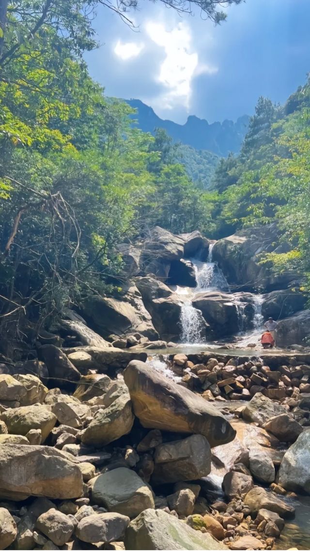 大明山記：雲海與奇峰的千年私語