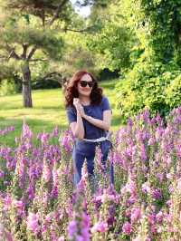 My fav park in BJ with fresh flowers