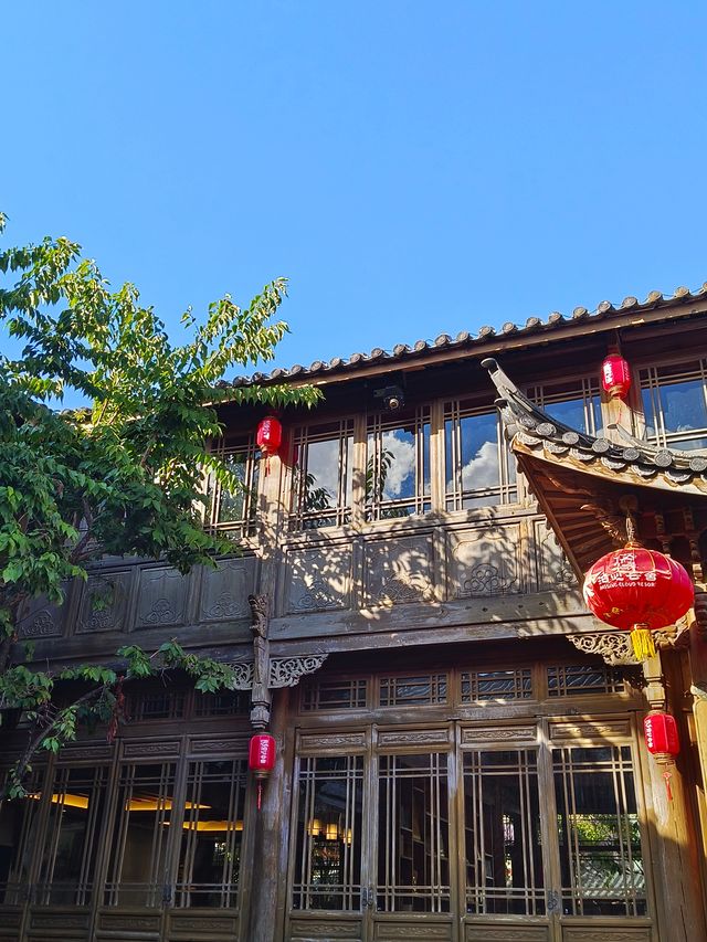 在麗江古城，把時光慢下來，泊心雲舍·文苑便是那處讓旅途變