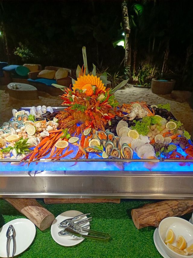 Family Delight at Lena Pizzaria's Golden Hour Buffet