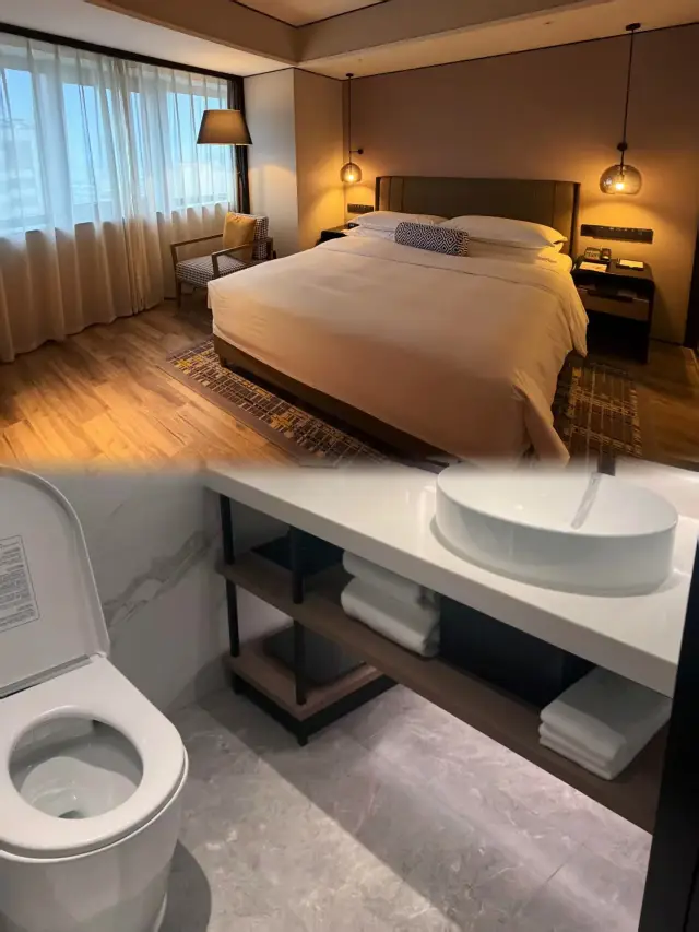 Is this what it means to stay at a "five-star" hotel?