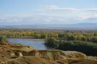 阿勒泰美翻的五彩灘