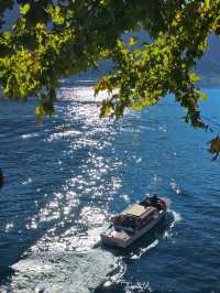 如果浪漫有顏色,一定是科莫湖的克萊因藍