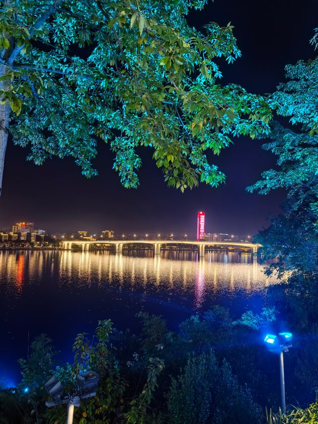 柳州第一景窯埠古鎮,好多變裝小姐姐 柳州第一景窯埠古鎮,好多變裝小姐姐