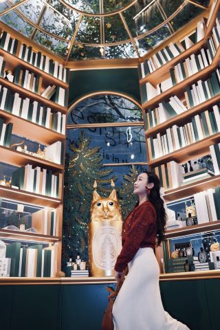 Encounter a Golden Christmas at MixC World Shenzhen