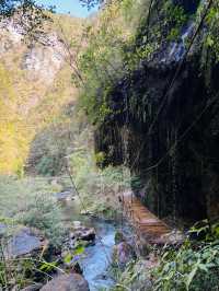 貴州貴陽紫江地縫闖入貴州「地心之門」