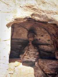 雲岡石窟北魏佛像 被認為是中國雕塑的藝術巔峰之作