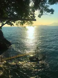 一人行~香港堅尼地城之西環泳棚