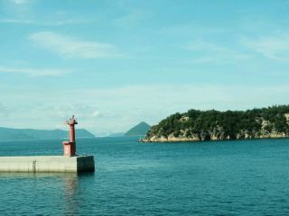 โอคายามะ | ที่ท่าเรืออูโนะ ขึ้นเรือไปยังเกาะแห่งศิลปะ