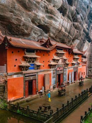 More amazing than Huangshan! I spent two days as a "Taoist youth" at Qiyun Mountain