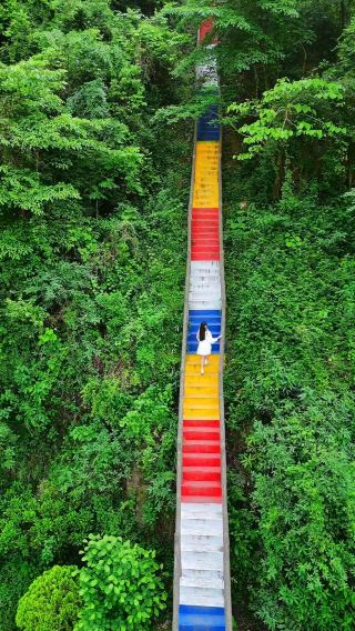 家族は誰もわかってくれない！九皇山、この波はまさに神レベル、成都から2.5時間で雲の頂上の羌寨を制覇