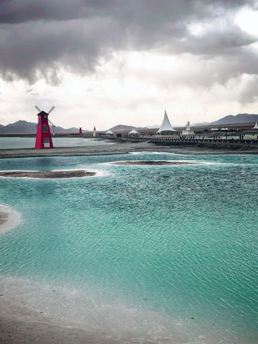 翡翠湖4号湖｜人間に落ちたティファニーブルーの夢 | Trip.com 海西