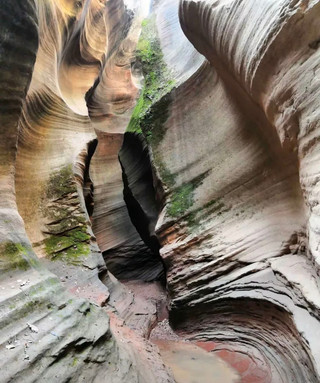 No need to go to the US! This Chinese Antelope Canyon in Northern Shaanxi is truly legendary